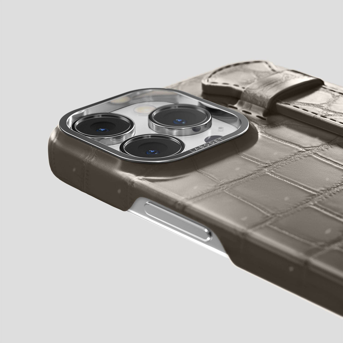Lava-Stone iPhone 15 Pro Max Strap Case Porosus Crocodile with Steel Metal -6 | Lava-Stone-Steel