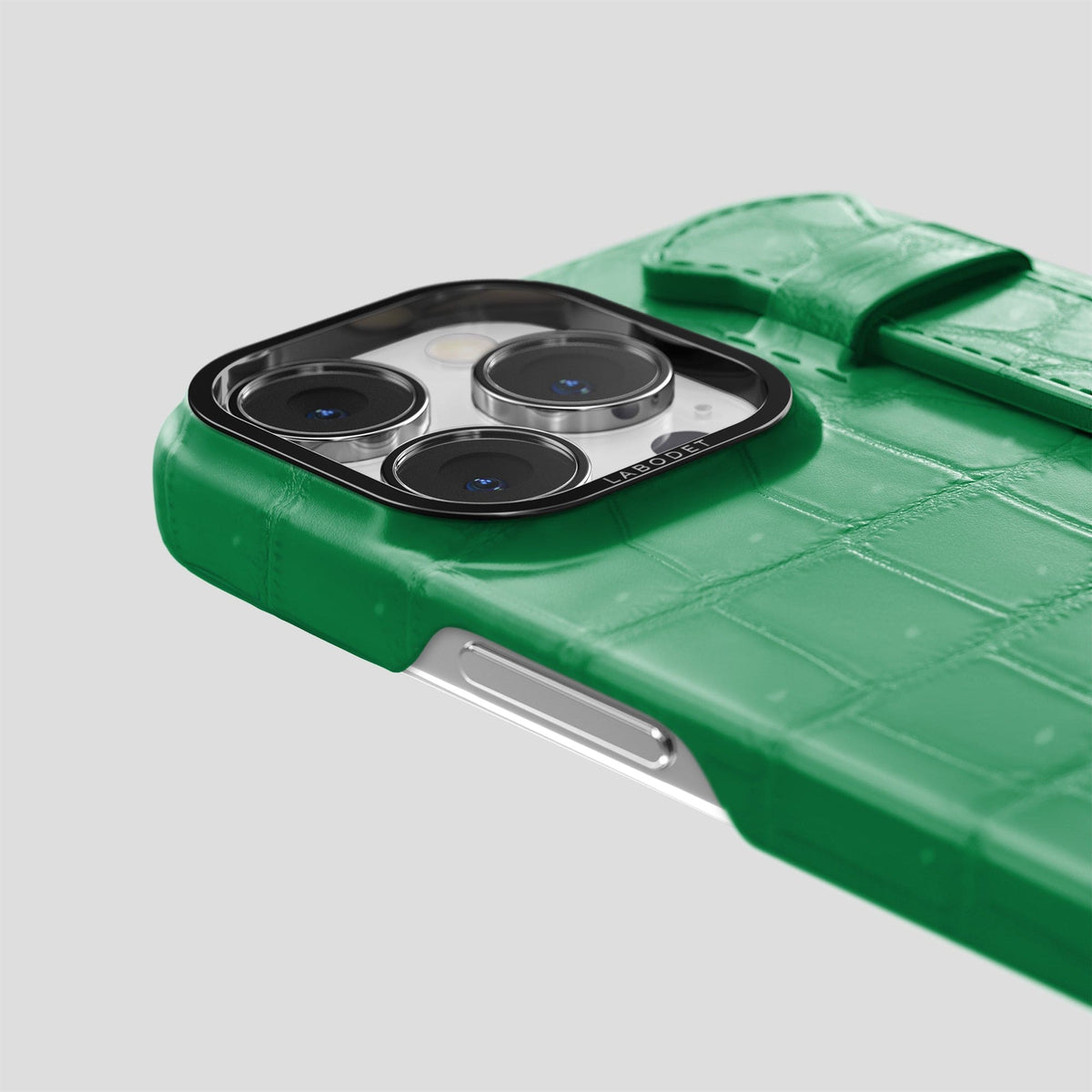 Cactus-Green iPhone 15 Pro Strap Case Porosus Crocodile with Black Metal -6 | Cactus-Green-Black
