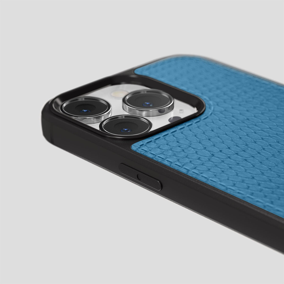 Blue Sport Case iPhone 13 Pro Lizard-6 | Blue