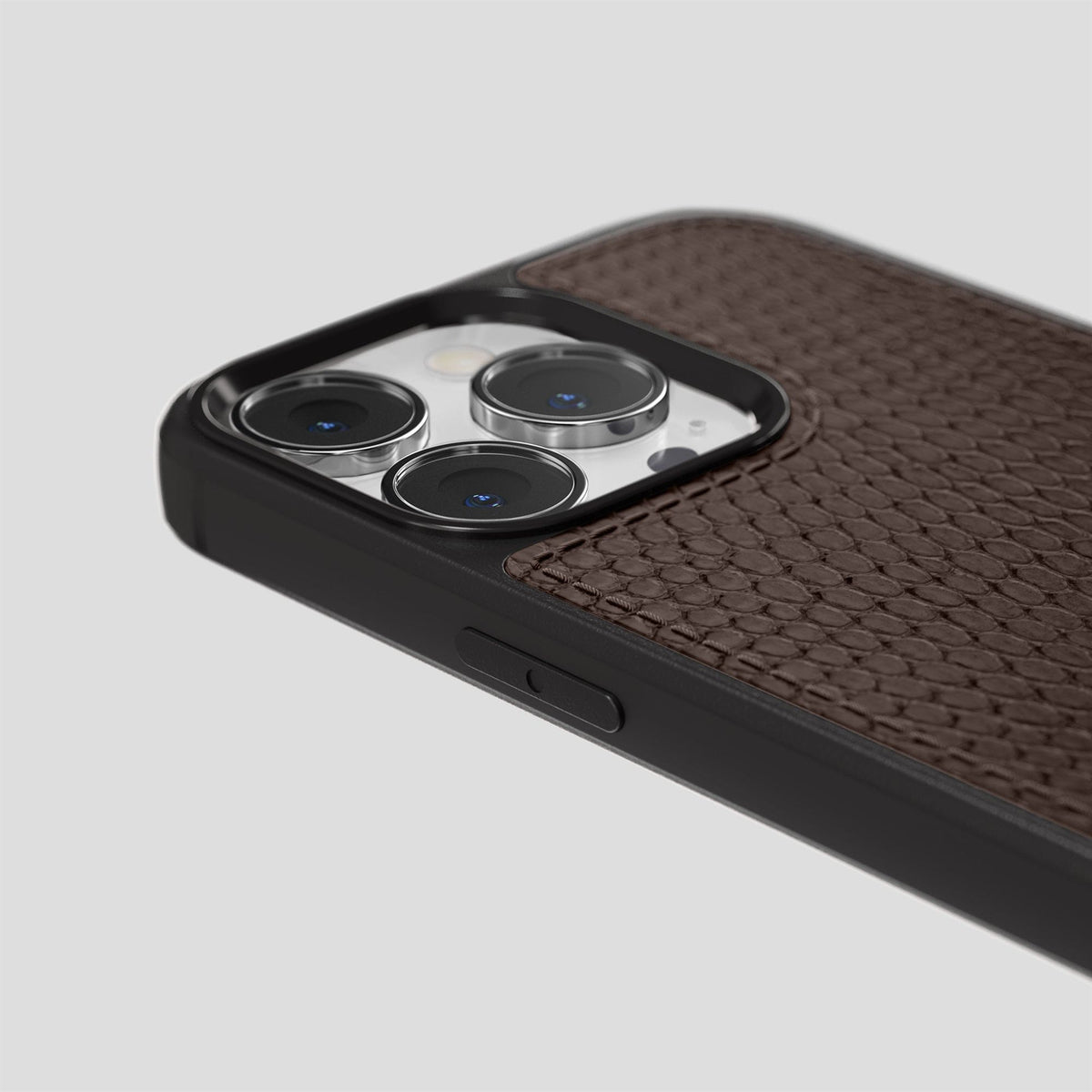 Brown Sport Case iPhone 13 Pro Lizard-6 | Brown