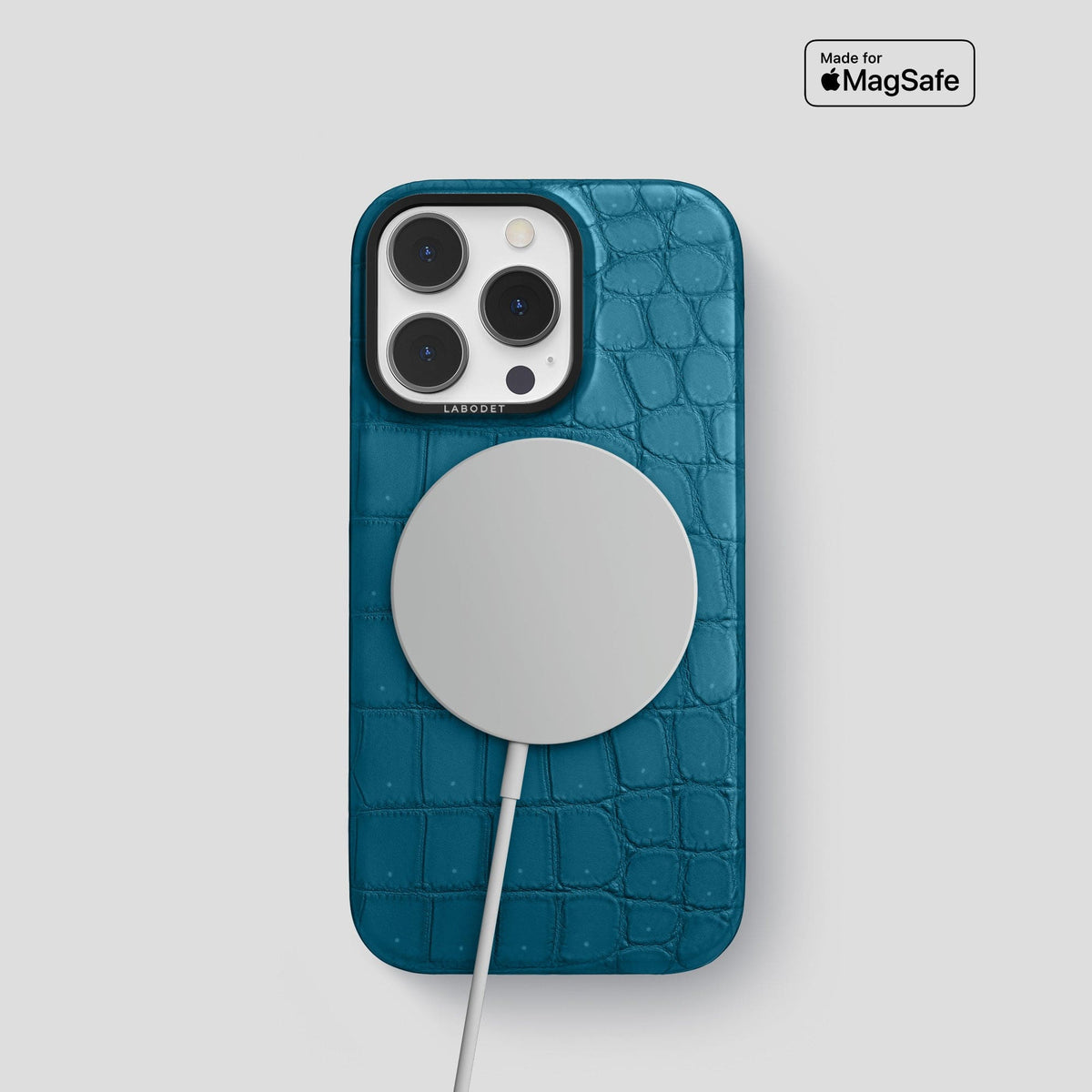 Duck-Blue iPhone 13 Pro Classic Case with Black Metal -5 | Duck-Blue-Black