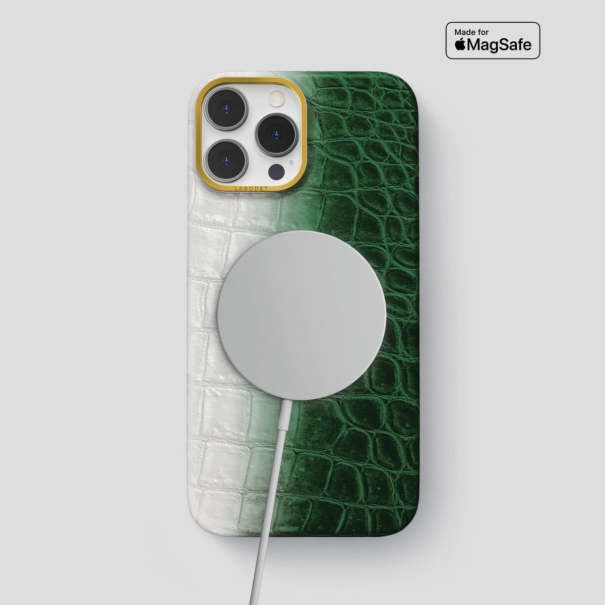 Green iPhone 13 Pro Max Himalaya Classic Case with Gold Metal -4 | Green-Gold