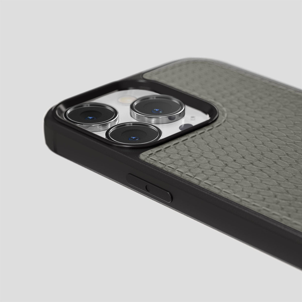 Grey Sport Case iPhone 13 Pro Max Lizard-6 | Grey