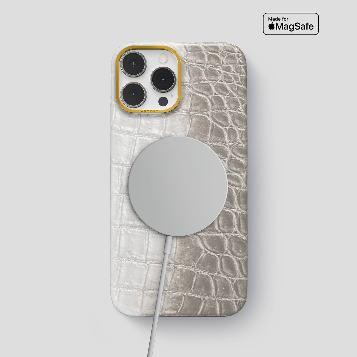 Light iPhone 13 Pro Max Himalaya Classic Case with Gold Metal -4 | Light-Gold