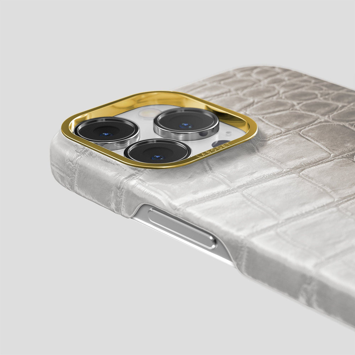 Light iPhone 13 Pro Max Himalaya Classic Case with Gold Metal -5 | Light-Gold
