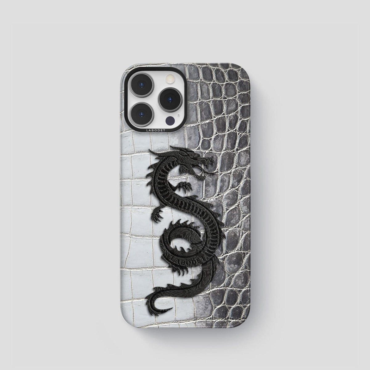 Silver iPhone 14 Pro Himalaya Classic Case with Black Metal -1 | Silver-Black