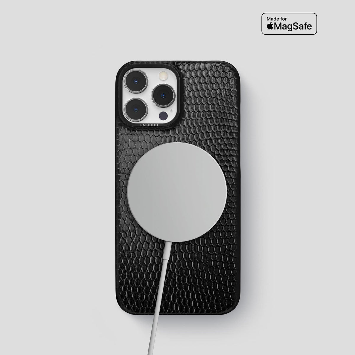 Black iPhone 14 Pro Classic Case with Black Metal -5 | Black-Black