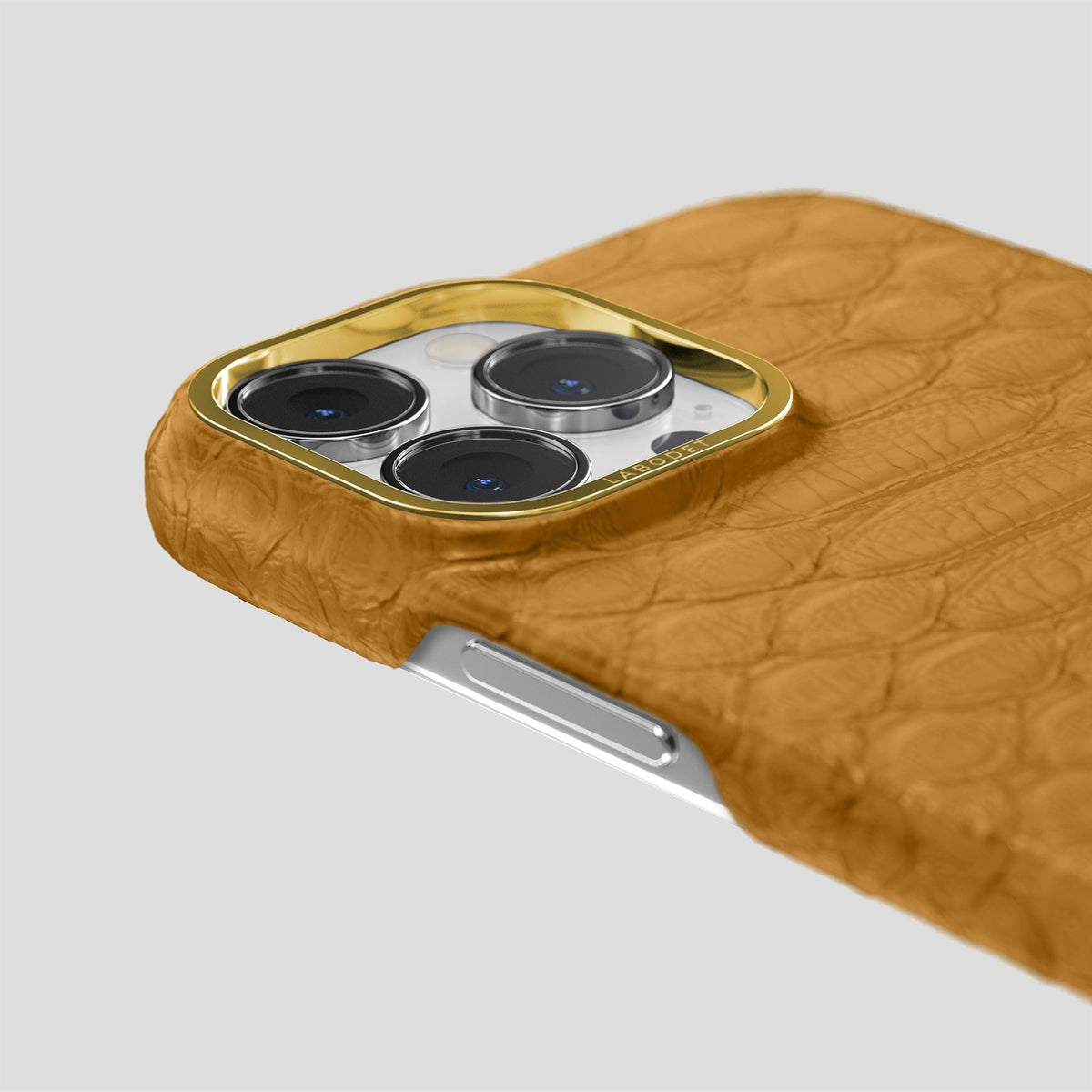 Honey iPhone 14 Pro Max Classic Case Python with Gold Metal -6 | Honey-Gold