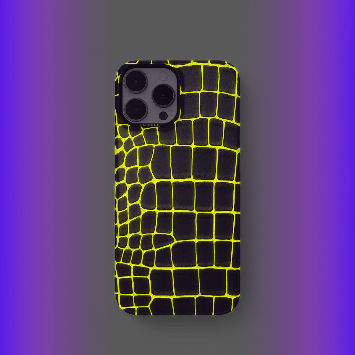 Neon-Yellow iPhone 14 Pro Classic Case Luminescent Alligator with Black Metal -2 | Neon-Yellow-Black