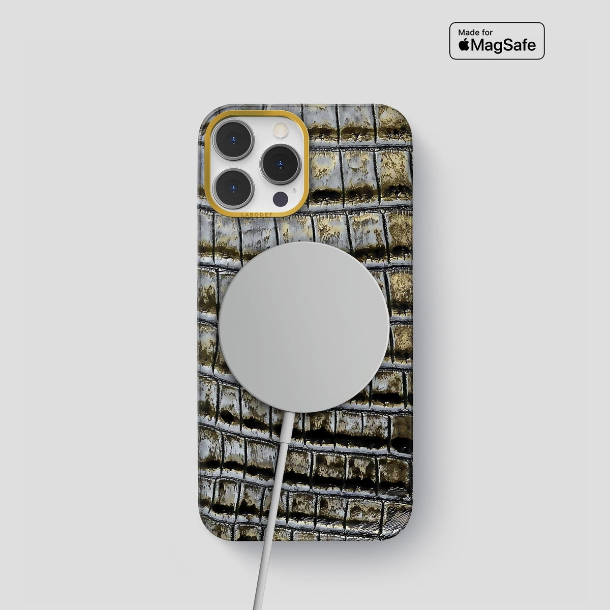 Antique-Bronze iPhone 14 Pro Himalaya Classic Case with Gold Metal -4 | Antique-Bronze-Gold