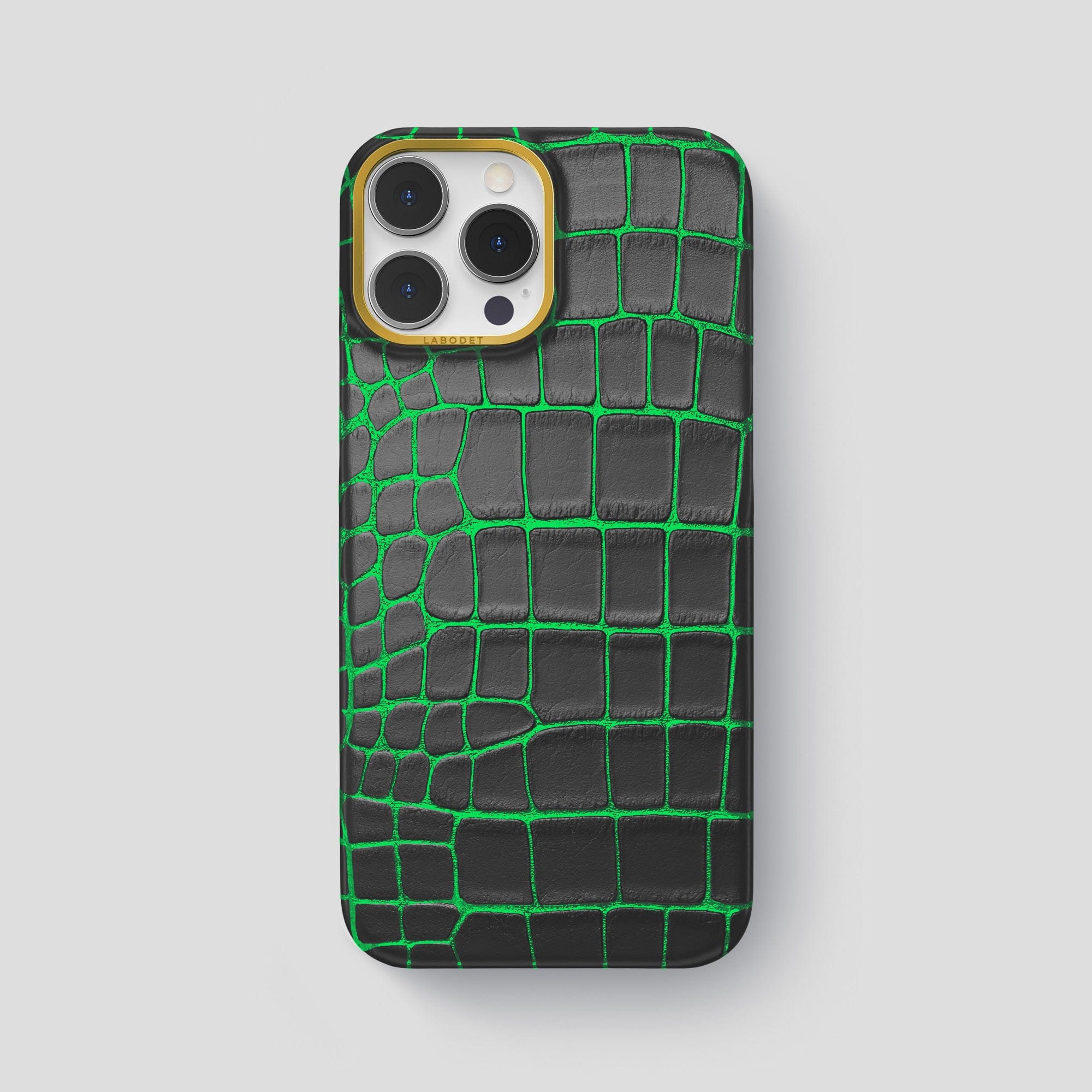 Classic Case For iPhone 14 Pro Max In Luminescent Alligator · Labodet