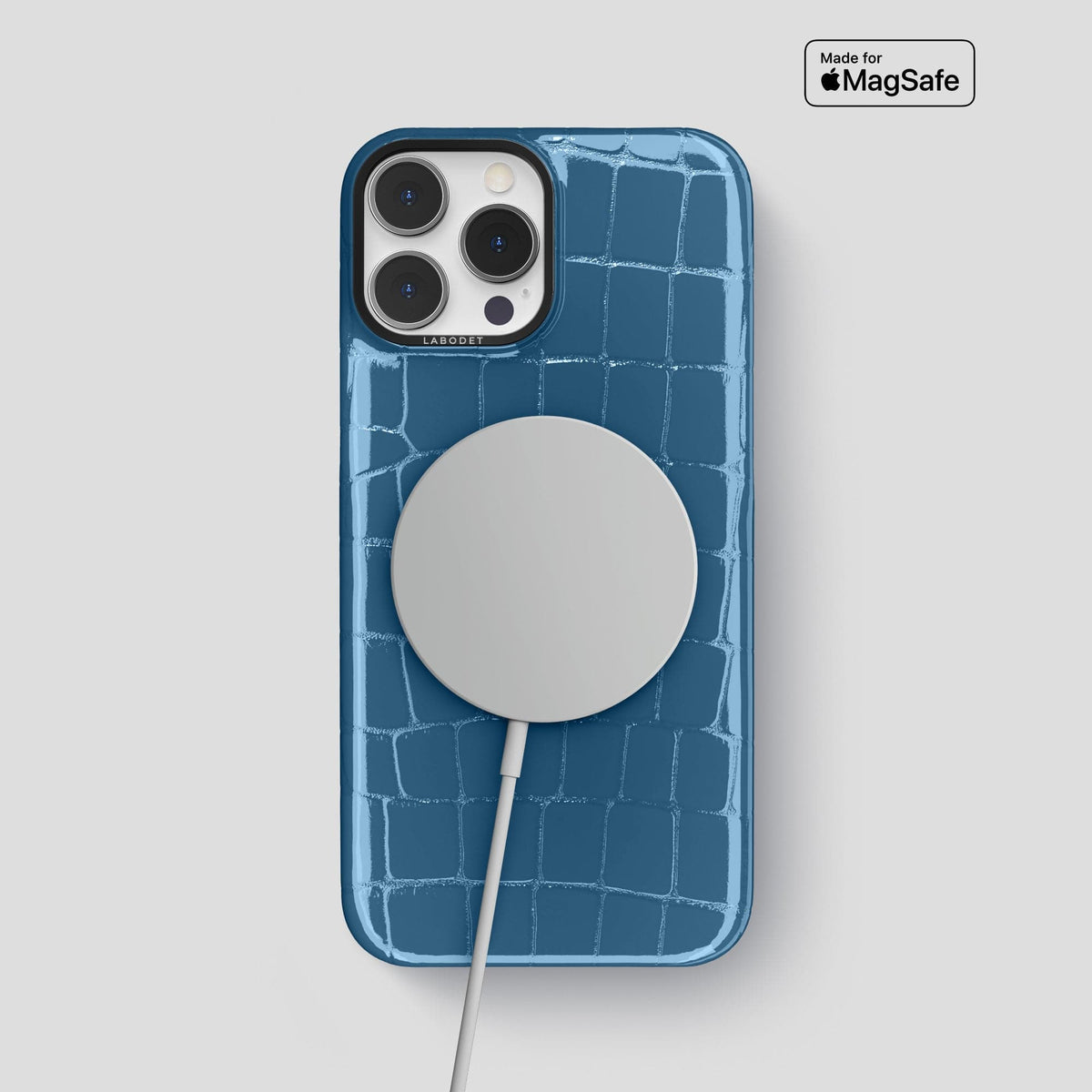 Turquoise-Blue iPhone 14 Pro Max Classic Case Shiny Alligator with Black Metal -5 | Turqoise-Blue-Black