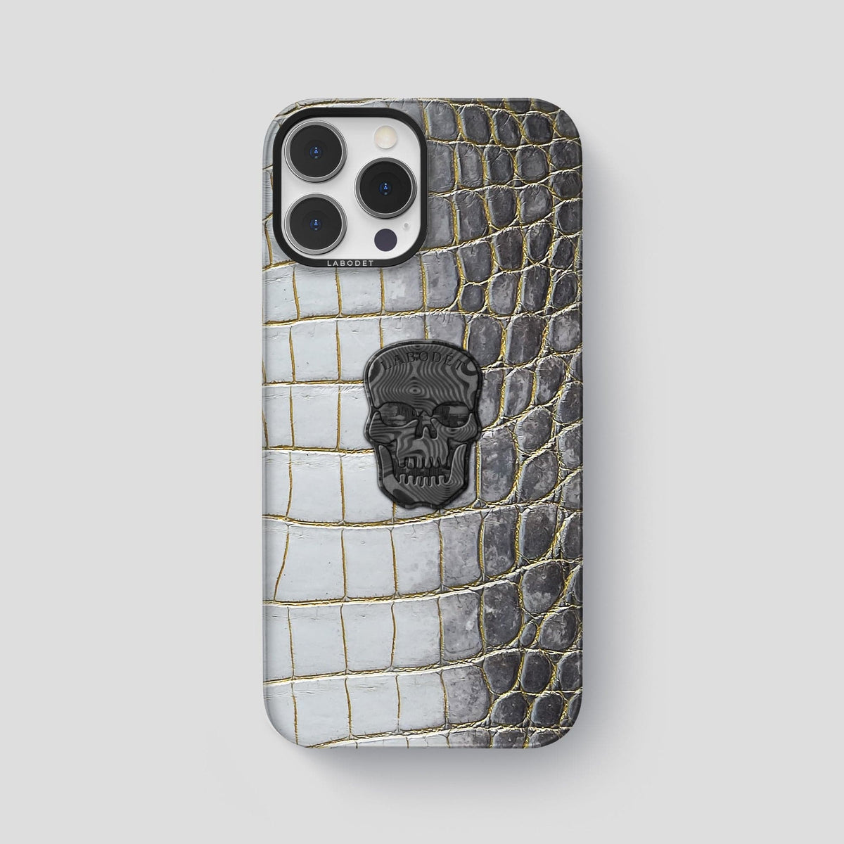 Gold iPhone 14 Pro Max Himalaya Classic Case with Black Metal -1 | Gold-Black