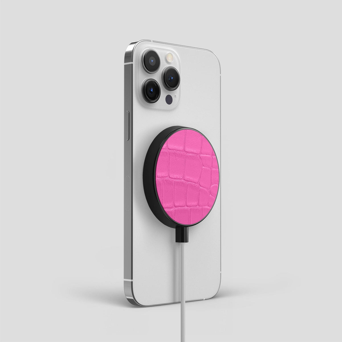 Fuchsia MagSafe Charger Alligator -1 | Fuchsia